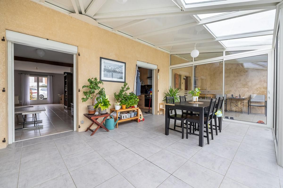 BRIIS-SOUS-FORGES Maison familiale 7 pièces à Briis-sous-Forges de 153 m² avec 5 chambres et dépendance 2