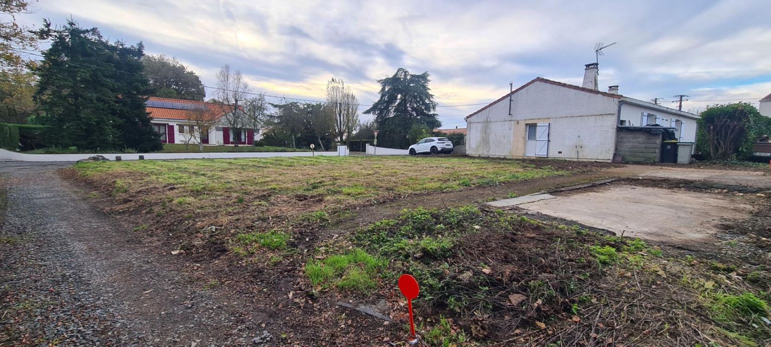 GORGES Terrain Constructible Village Gorges 479 M², non viabilisé et libre de constructeur (Lot 1) 3