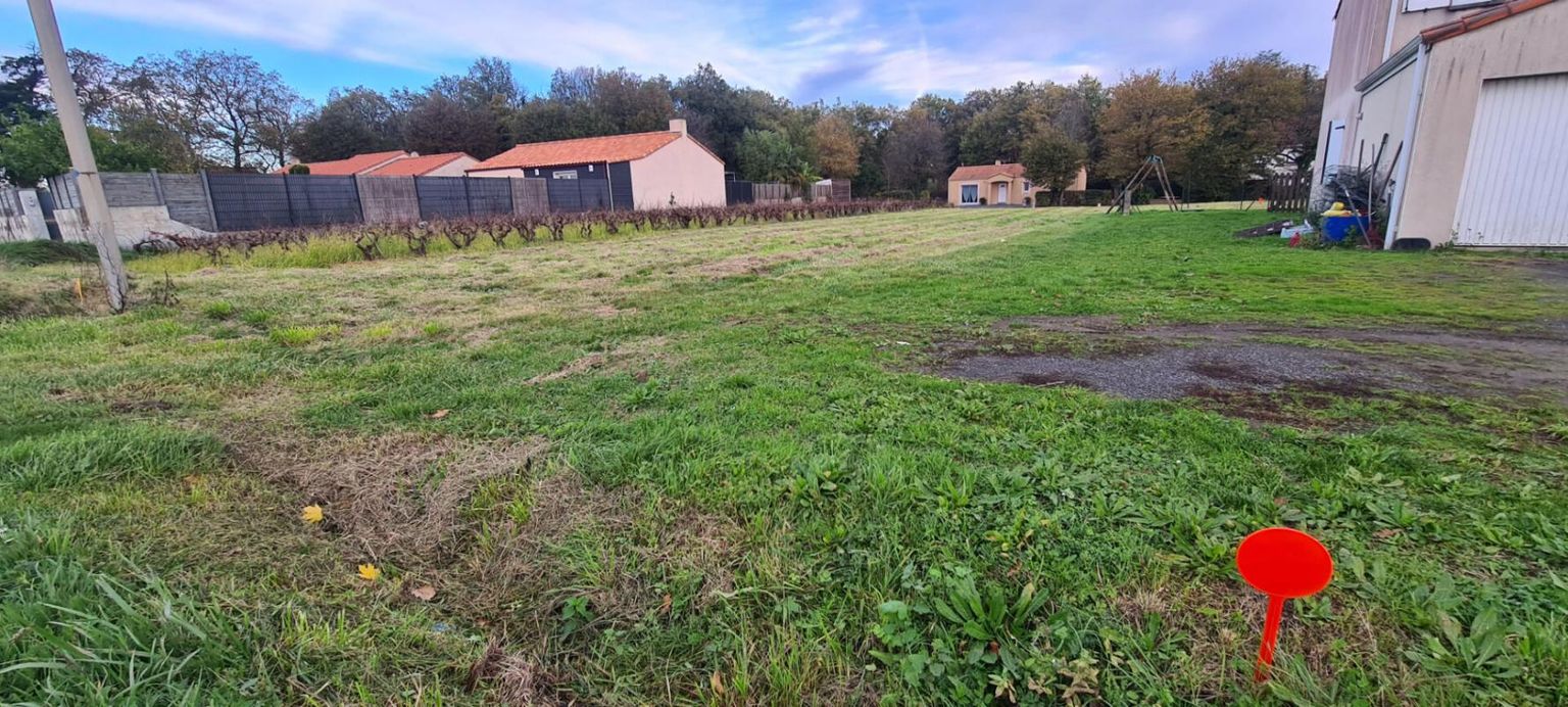 GORGES Terrain Constructible Village Gorges 754 M², non viabilisé et libre de constructeur (Lot 2) 2