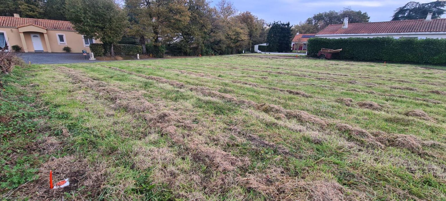 Terrain Constructible Village Gorges 442 M², non viabilisé et libre de constructeur (Lot 3)