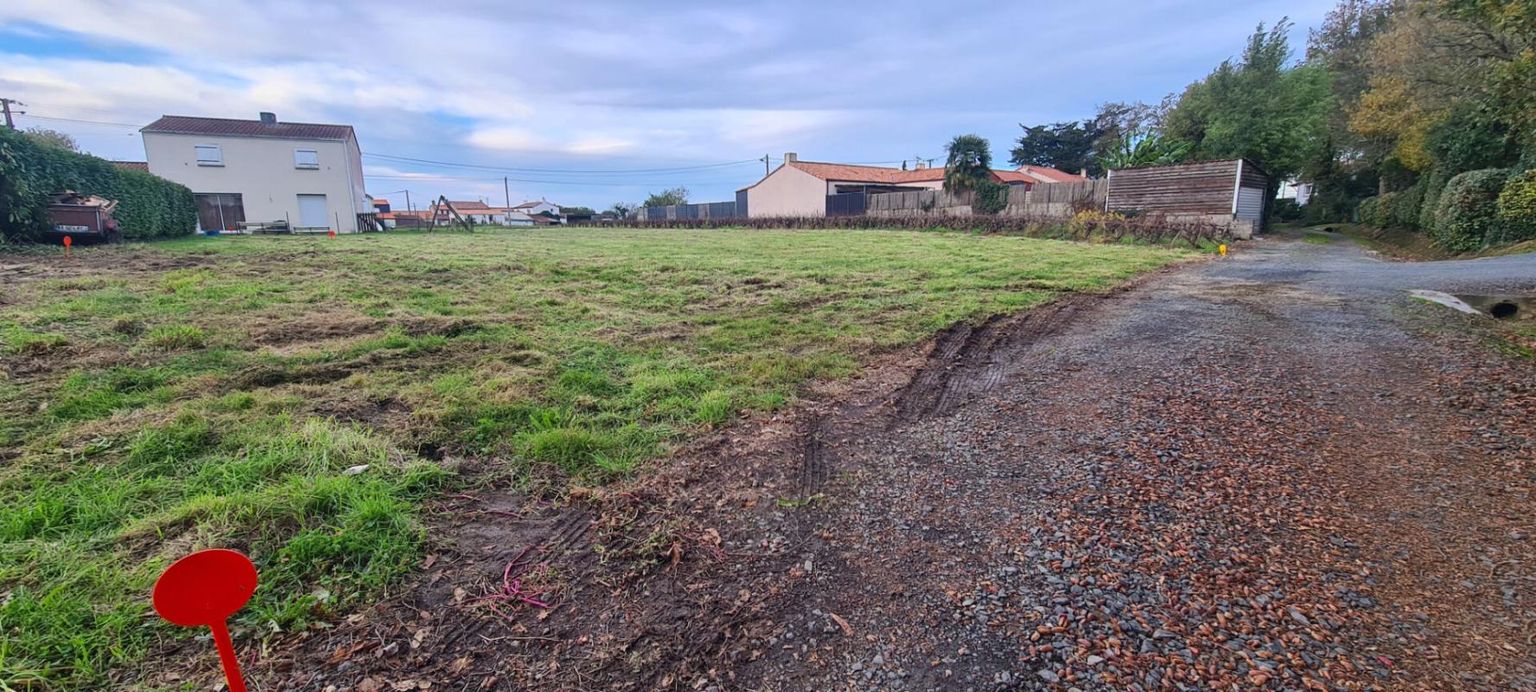 GORGES Terrain Constructible Village Gorges 442 M², non viabilisé et libre de constructeur (Lot 3) 3