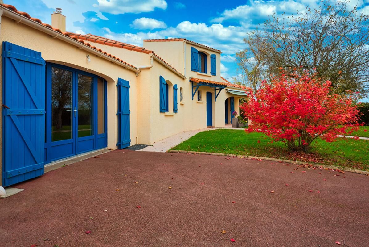 SAINT-FIACRE-SUR-MAINE Maison Saint Fiacre Sur Maine de 168 m ² sur parcelle de 1172 m² 2