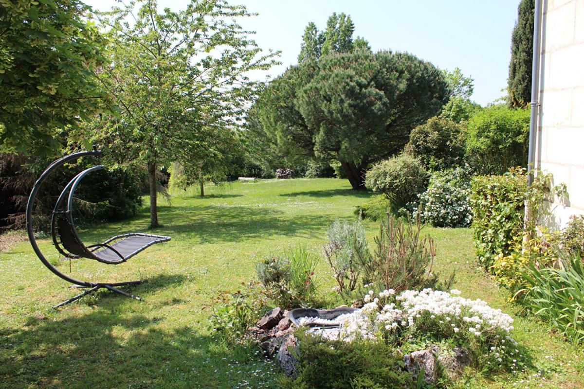 MONTOIRE-SUR-LE-LOIR Charmante longère de 196 m² - Un havre de paix à proximité de Montoire-sur-le-Loir 4