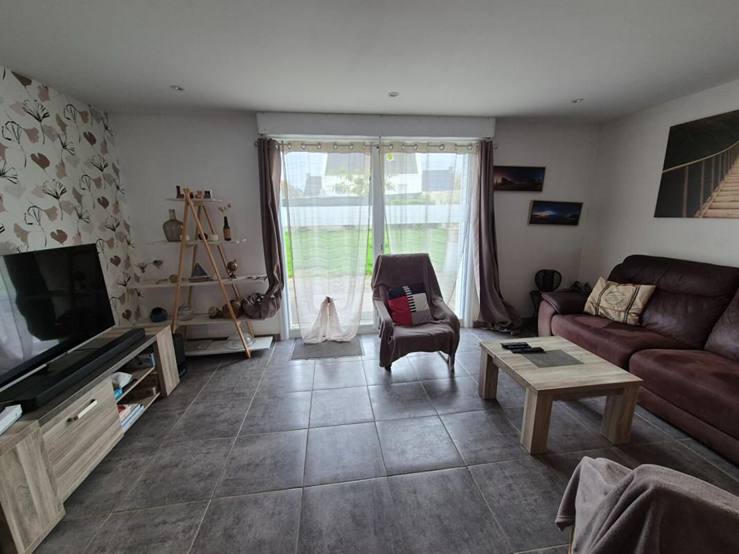 CLEGUER Belle maison entièrement rénovée de 140 m² sur terrain de 400 m2 (Morbihan). (15 min de Lorient ? 10 min de Plouay ? 5 min de Pont Scorff ? 25 min de la mer) 4