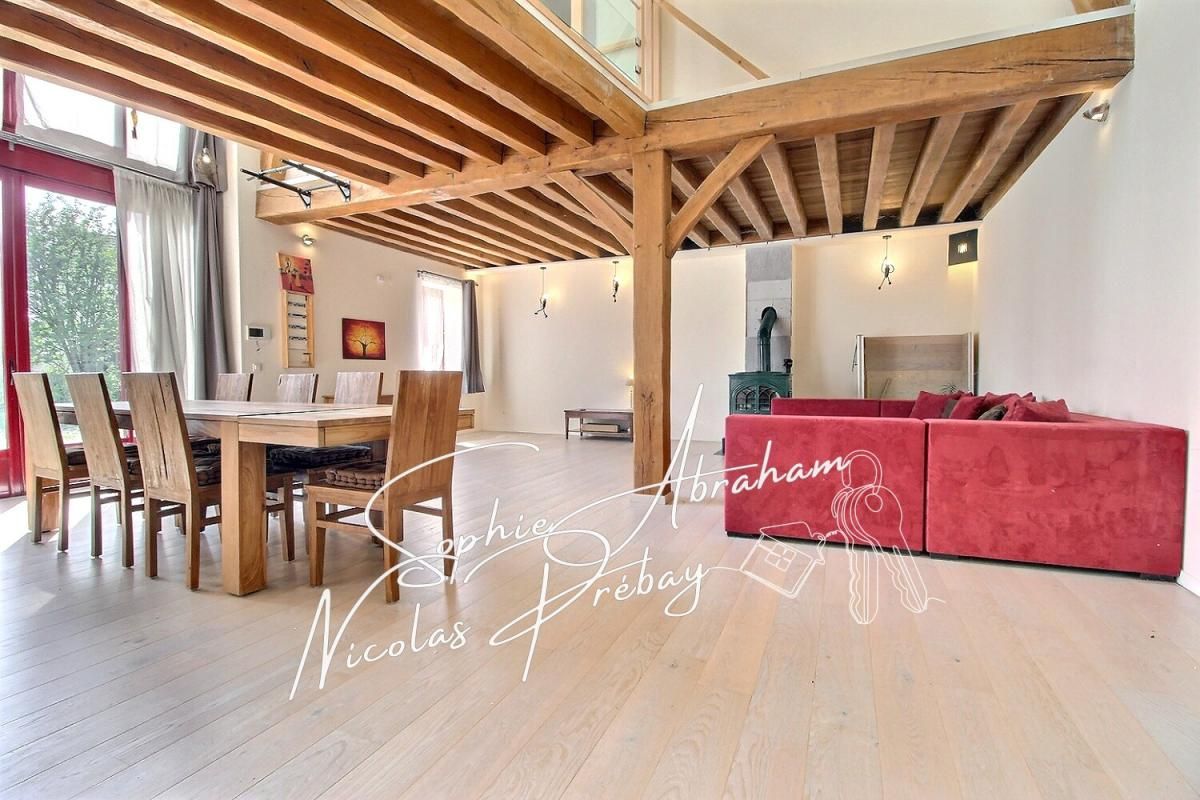 ANGERVILLE Maison en pierres avec dépendances et terrain 2