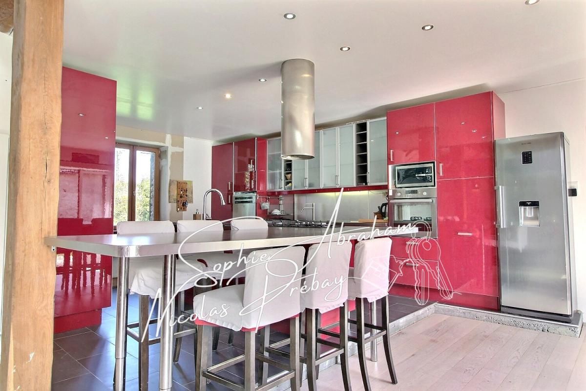 ANGERVILLE Maison en pierres avec dépendances et terrain 4