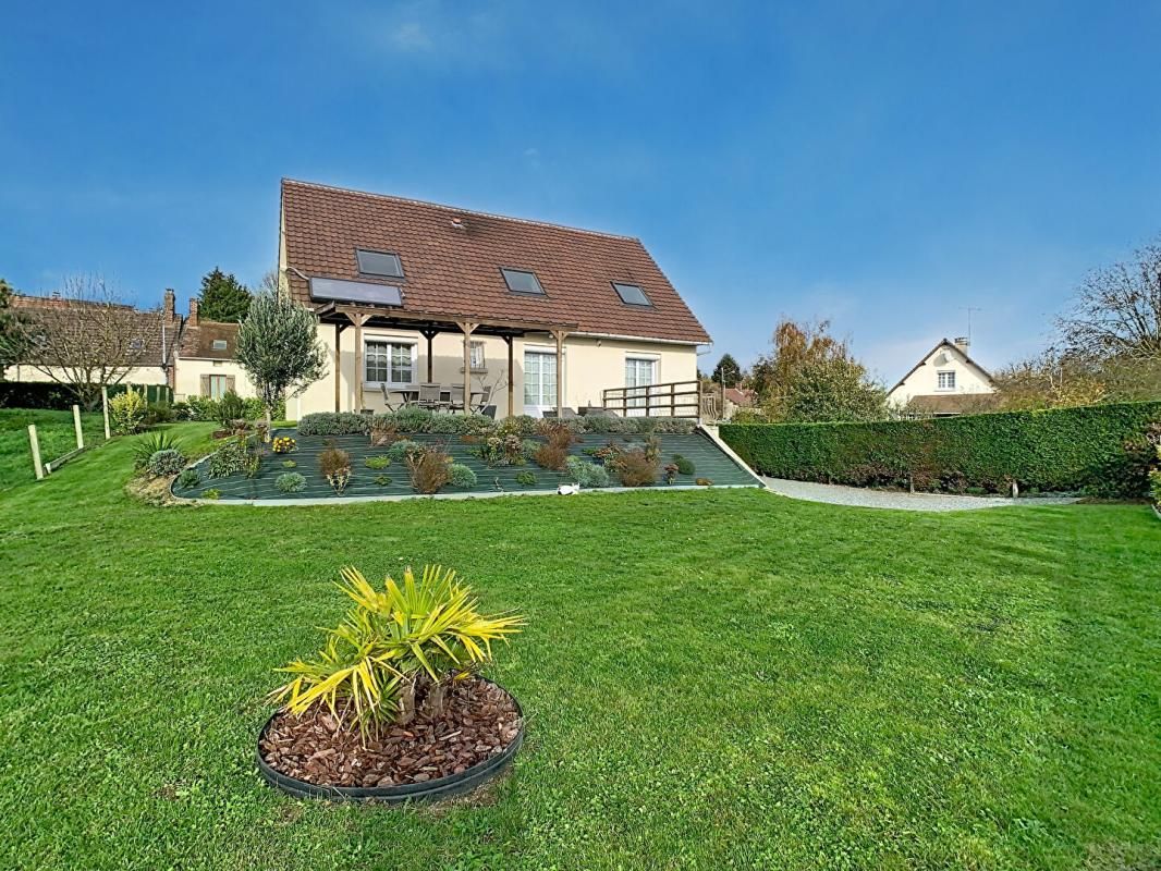 MONTIERS PAVILLON INDEPENDANT - 130M² - 3 CHAMBRES - SOUS SOL TOTAL AVEC GARAGE - JARIDN - 60190 MONTIERS 1