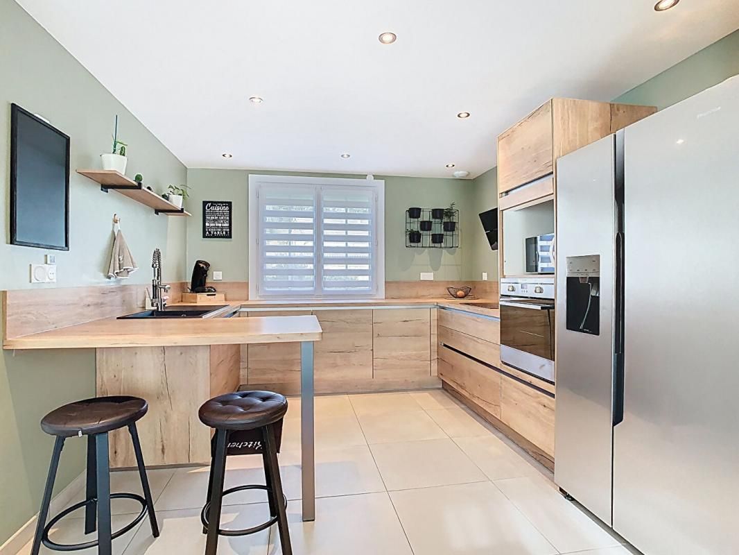 MONTIERS PAVILLON INDEPENDANT - 130M² - 3 CHAMBRES - SOUS SOL TOTAL AVEC GARAGE - JARIDN - 60190 MONTIERS 2