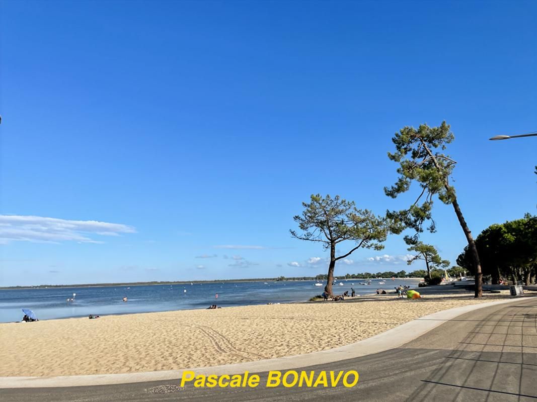 Hourtin - Terrain Constructible viabilisé de 989m2