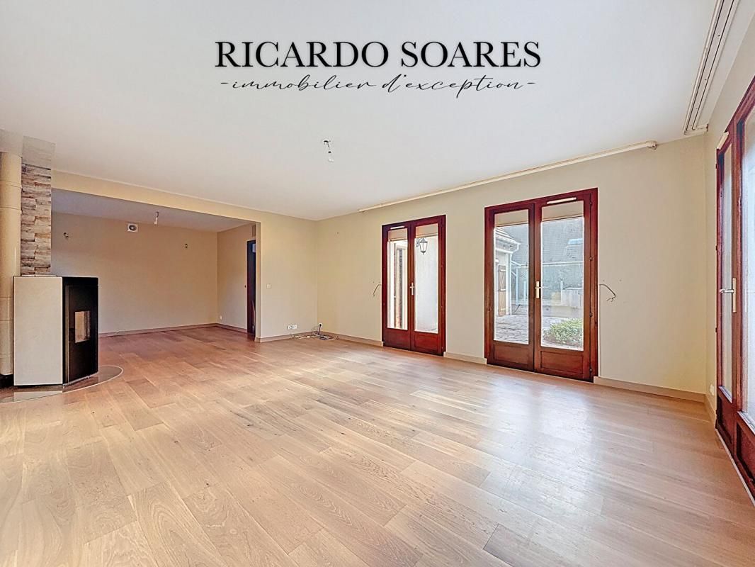 PONT-SAINTE-MAXENCE 60700 PONT-SAINTE-MAXENCE (SARRON) - MAISON FAMILIALE, 5 CHAMBRES (dont 3 au rdc), GARAGE, JARDIN 4