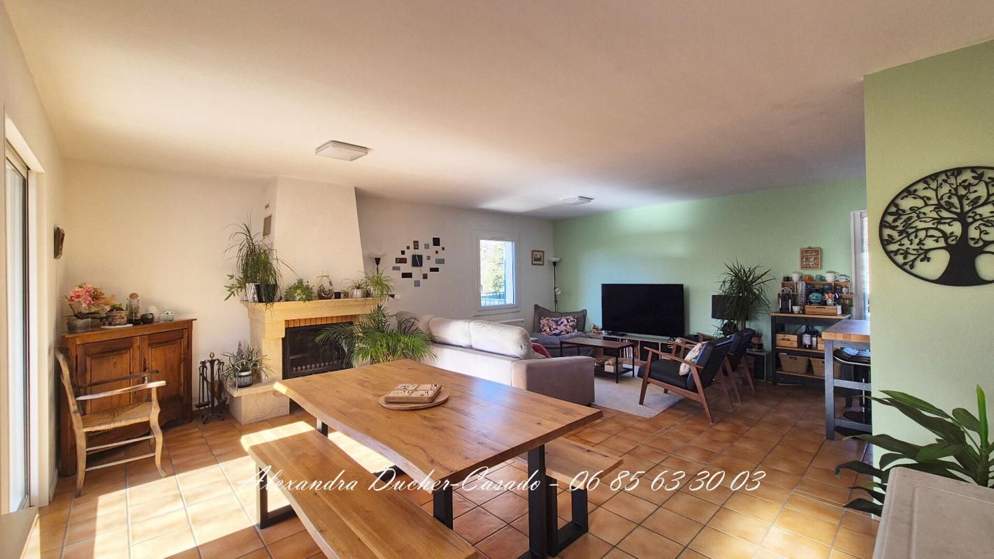 LE POET Maison 4 pièces avec Garage + Jardin + Dépendance 3