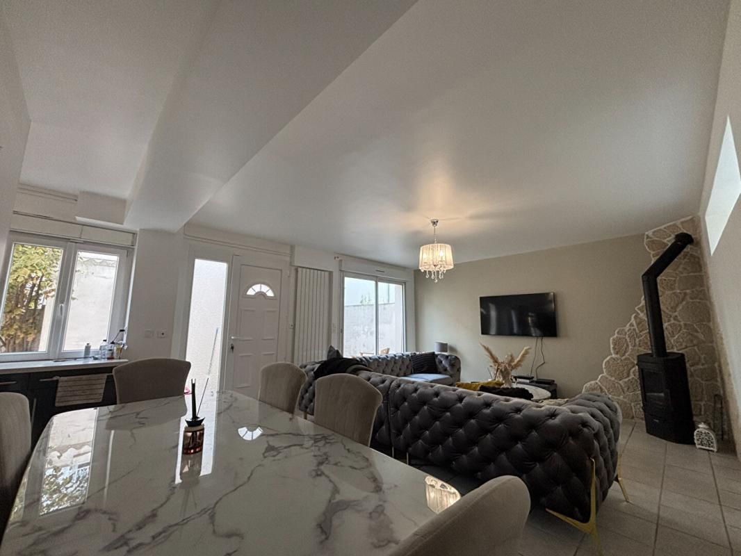 BEZONS EXCLUSIVITÉ : Maison Rénovée 74 m² à Bezons - JARDIN/TERRASSE 90 M² & CALME ABSOLU 1