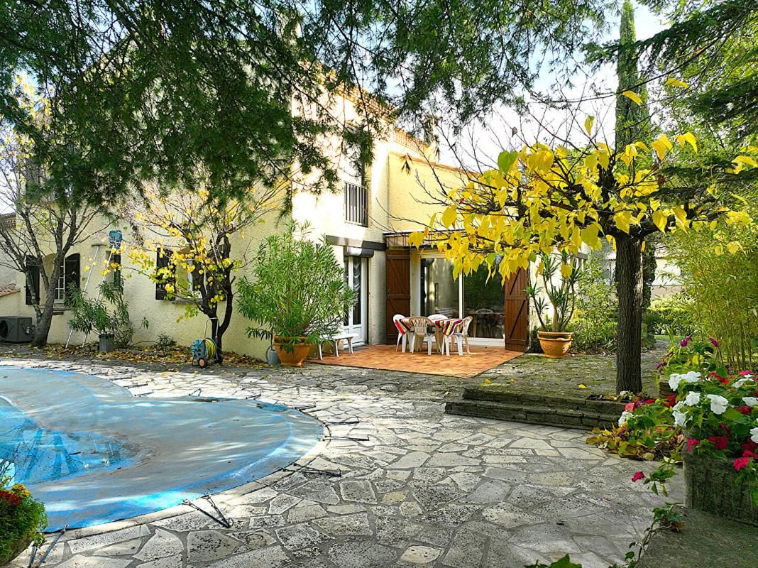 MONTPELLIER Villa 6 pièces de 165 m2 sur 1792 m2 3
