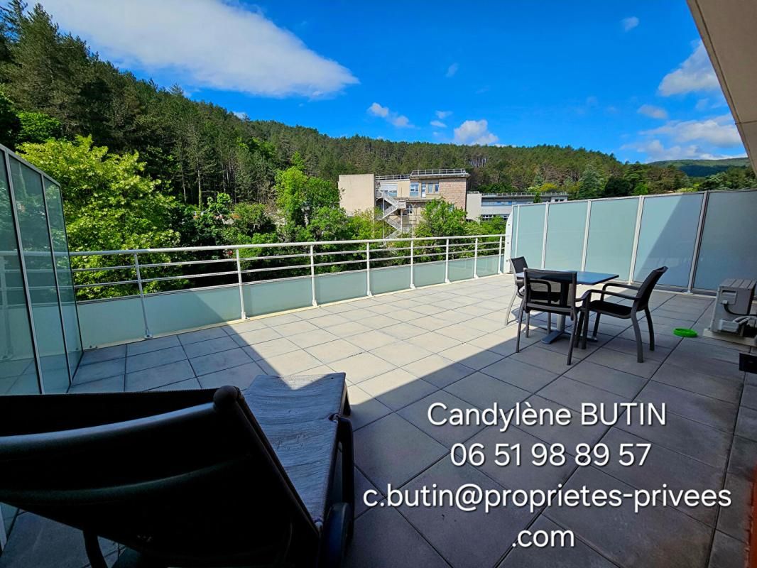 LAMALOU-LES-BAINS Appartement Lamalou Les Bains 2 pièce(s) 46 m2 1