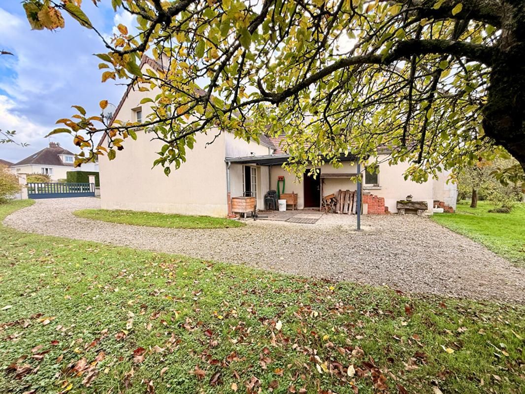 SAINT-GEORGES-SUR-BAULCHE Maison Saint Georges Sur Baulche 7 pièce(s) 157 m2 3