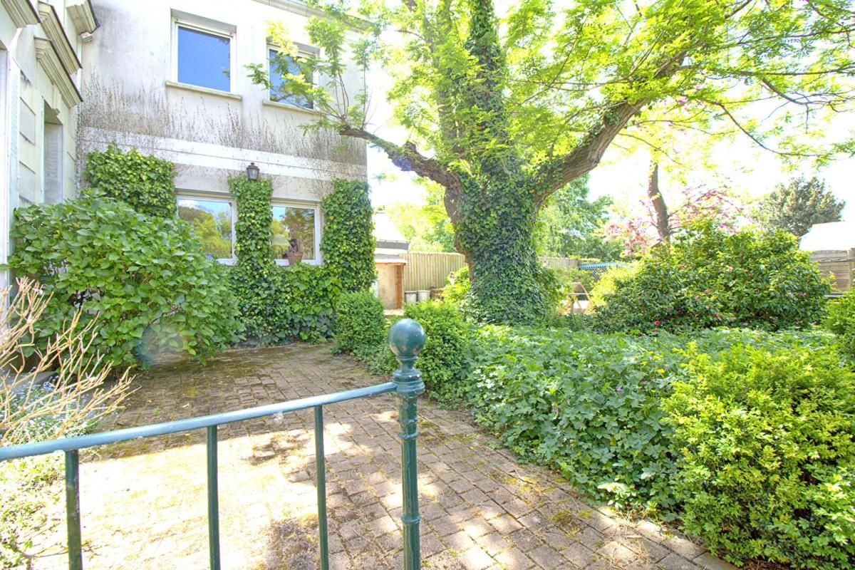 Maison Angers 6 pièce(s) 158 m2