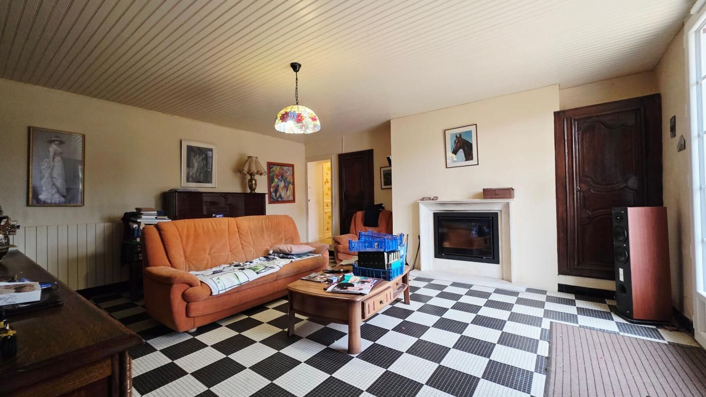 QUINCY QUINCY MAISON DE 188M² 7 PIECES 5 CHAMBRES DEPENDANCES GARAGE 4