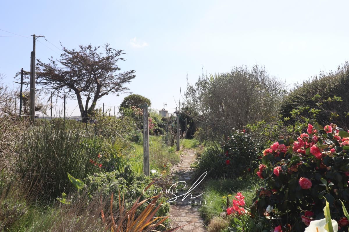 GUIMAEC Maison Guimaec 7 pièce(s) 114 m2 2