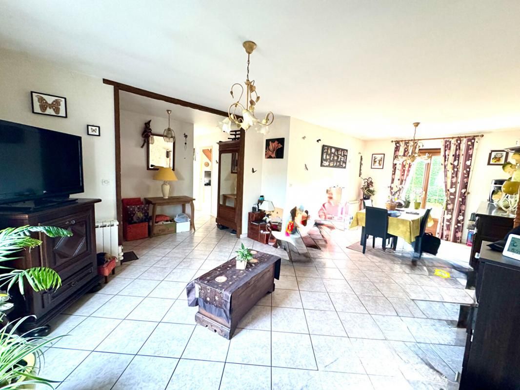 VIC-SUR-AISNE Maison  7 pièce(s) 130 m2 4