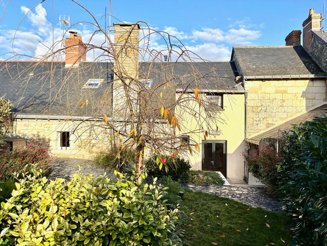 BAUGÉ-EN-ANJOU Maison Bauge En Anjou 5 pièce(s) 93 m2 2