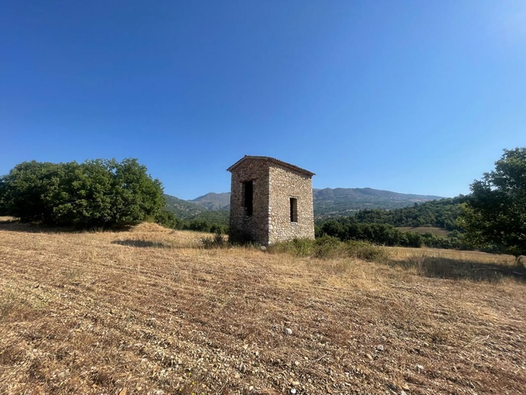 CHAMPTERCIER Cabanon de loisirs 16m2 Champtercier (04 660) - Terrain 569m2 2