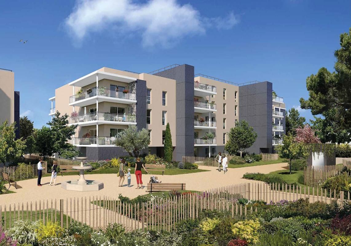 Hyeres centre ville T4 de 95 M2 en rez de jardin
