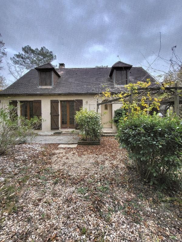 SAINT-JEAN-DE-COLE MAISON DE CAMPAGNE 5 PIECES 2