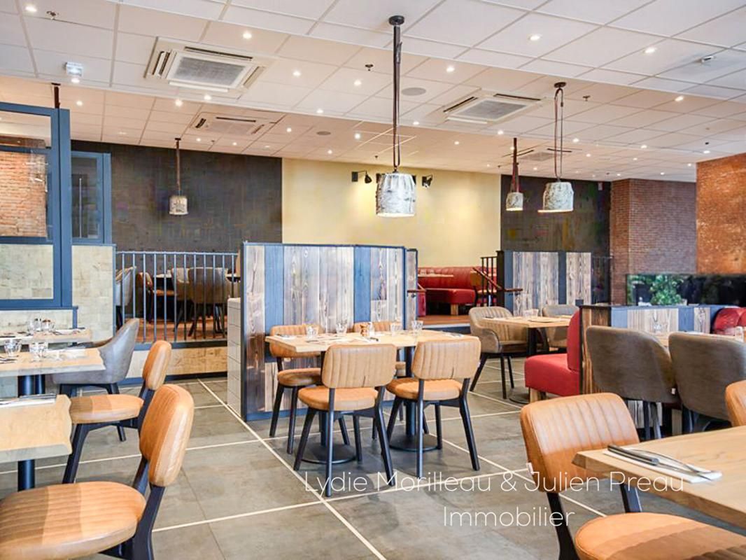 NANTES NANTES - MURS COMMERCIAUX LOUES (201m²) 2