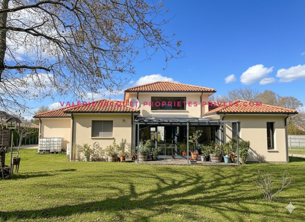 SAINT-SEURIN-SUR-L'ISLE RARE : Saint-Seurin-sur-l'Isle (33660) - Plain-Pied de 2016 - Clé en Main et Cadre IdylliqueMaison Saint Seurin Sur L Isle 1