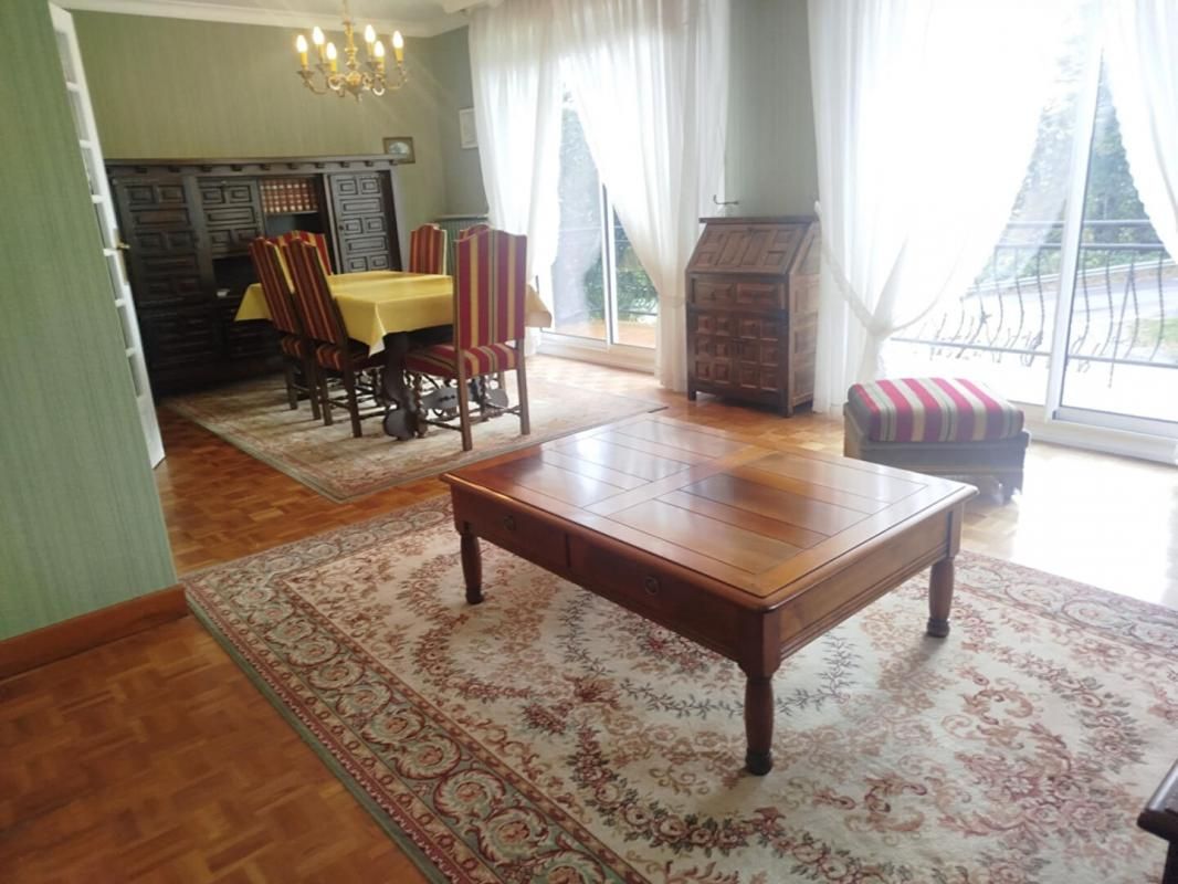 PONTIVY Maison proche centre-ville, 5 chambres 4