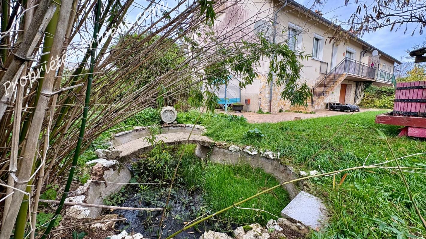 SAINT-DENIS-SUR-LOIRE Maison Saint Denis Sur Loire 10 pièce(s) 129.60 m2 4