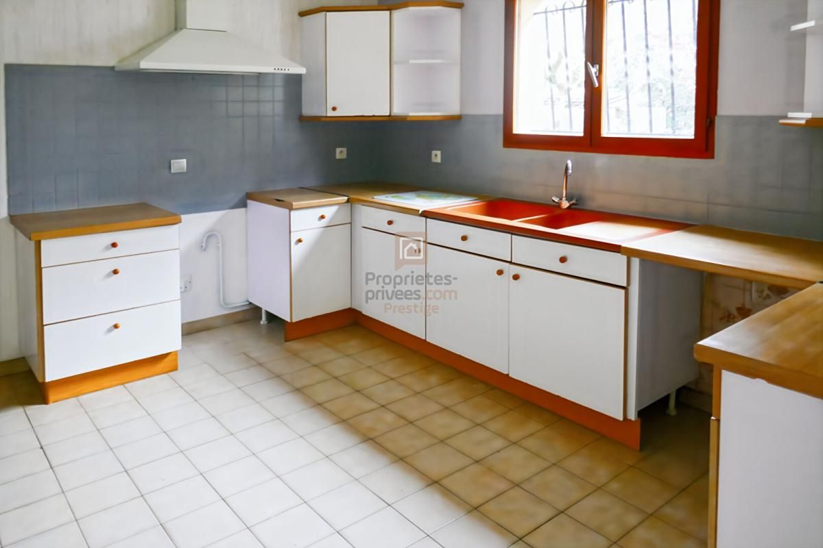 LEOGNAN LEOGNAN MAISON FAMILIALE DE PLAIN-PIED AVEC 4 CHAMBRES, PARC ARBORÉ ET GARAGE 3