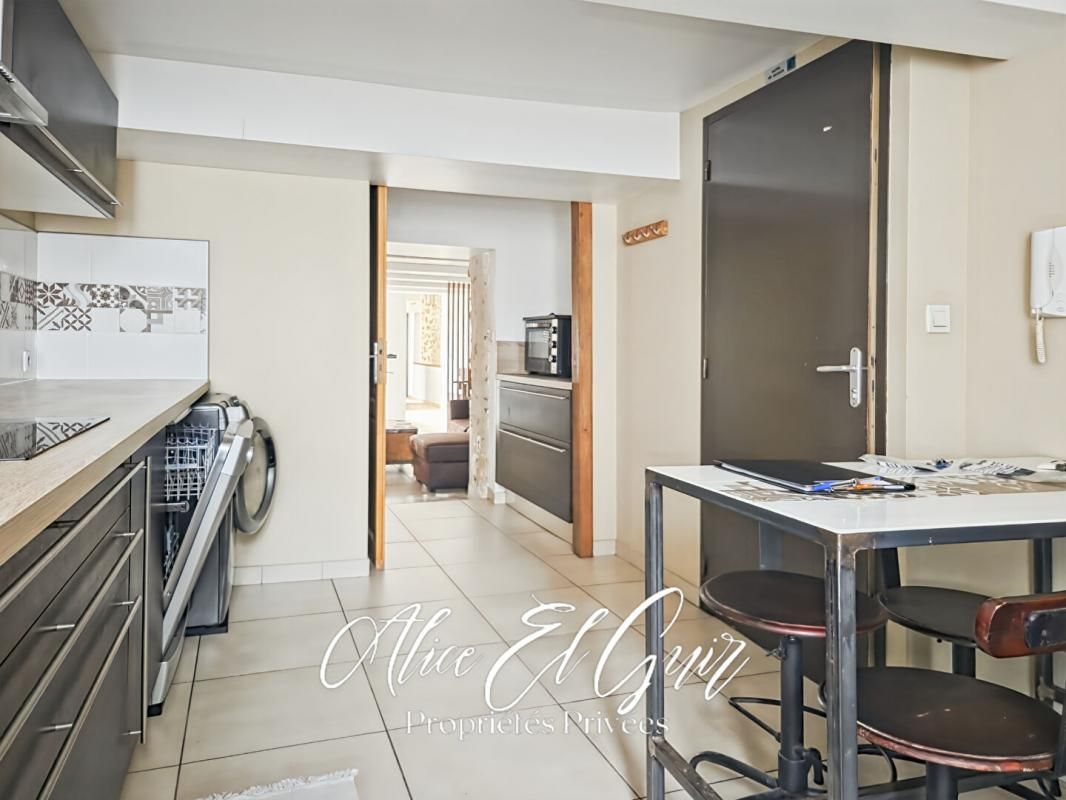 CARCASSONNE Immeuble - 3 appartements prêts à louer - Cité Médiévale 1