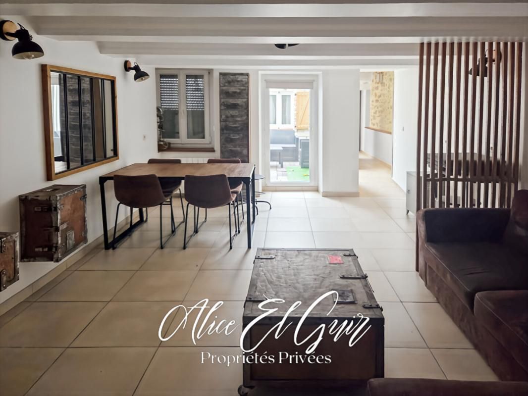 CARCASSONNE Immeuble - 3 appartements prêts à louer - Cité Médiévale 3