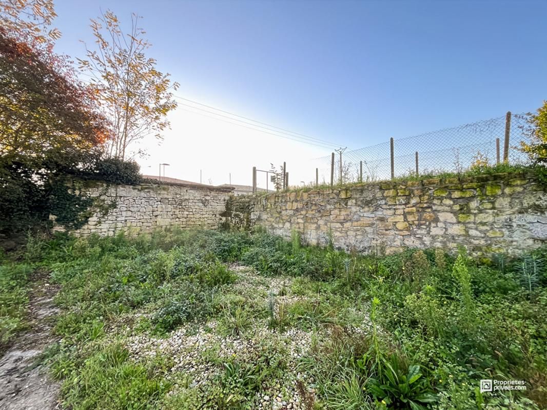 SAINT-ANDRE-DE-CUBZAC Terrain à bâtir de 921 m² Aubie-et-Espessas proche de Saint-André-de-Cubzac 2