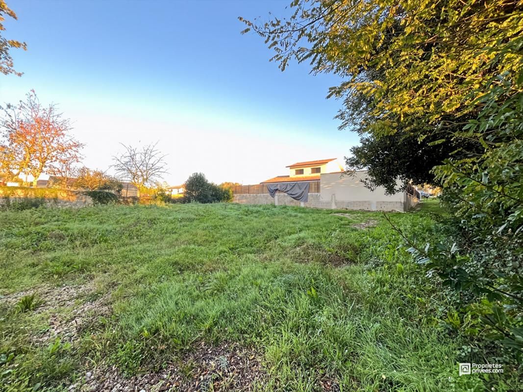 SAINT-ANDRE-DE-CUBZAC Terrain à bâtir de 921 m² Aubie-et-Espessas proche de Saint-André-de-Cubzac 4