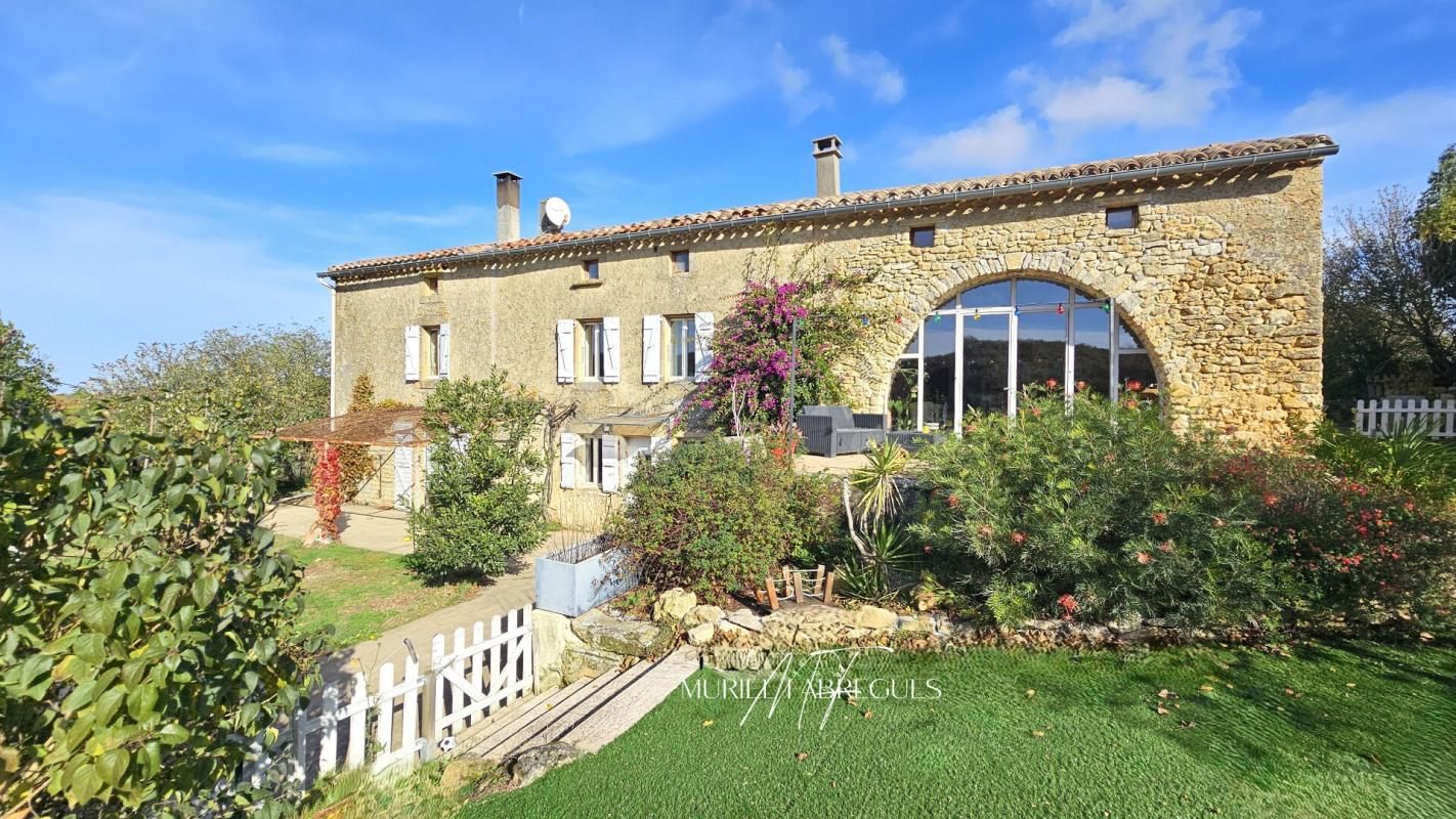 SAINT-AMANS Maison en pierre de 189 m2, piscine chauffée 1