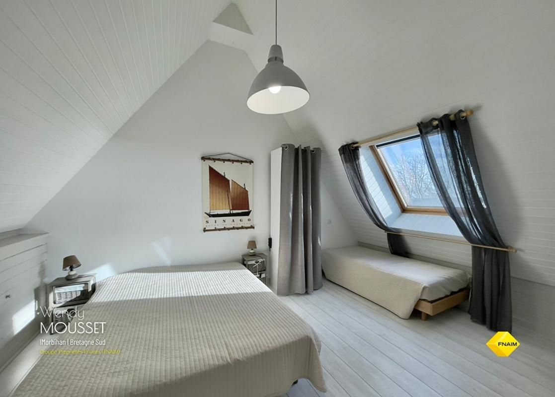 SARZEAU Propriété atypique vue mer 180° degrés accès direct à la plage 3