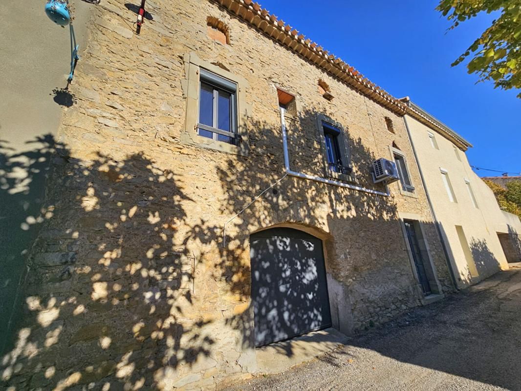 CESSERAS Maison de village en pierre Cesseras 34 1