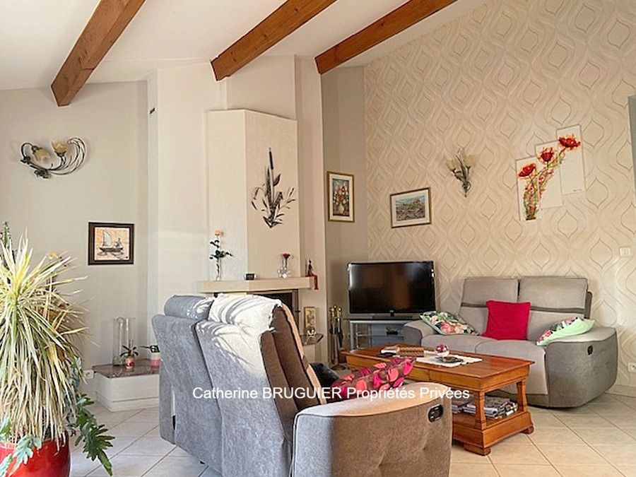 SAINT-SAUVEUR-D'AUNIS Villa lumineuse de plain pied 151 m2, 4 chambres, jardin piscine 4