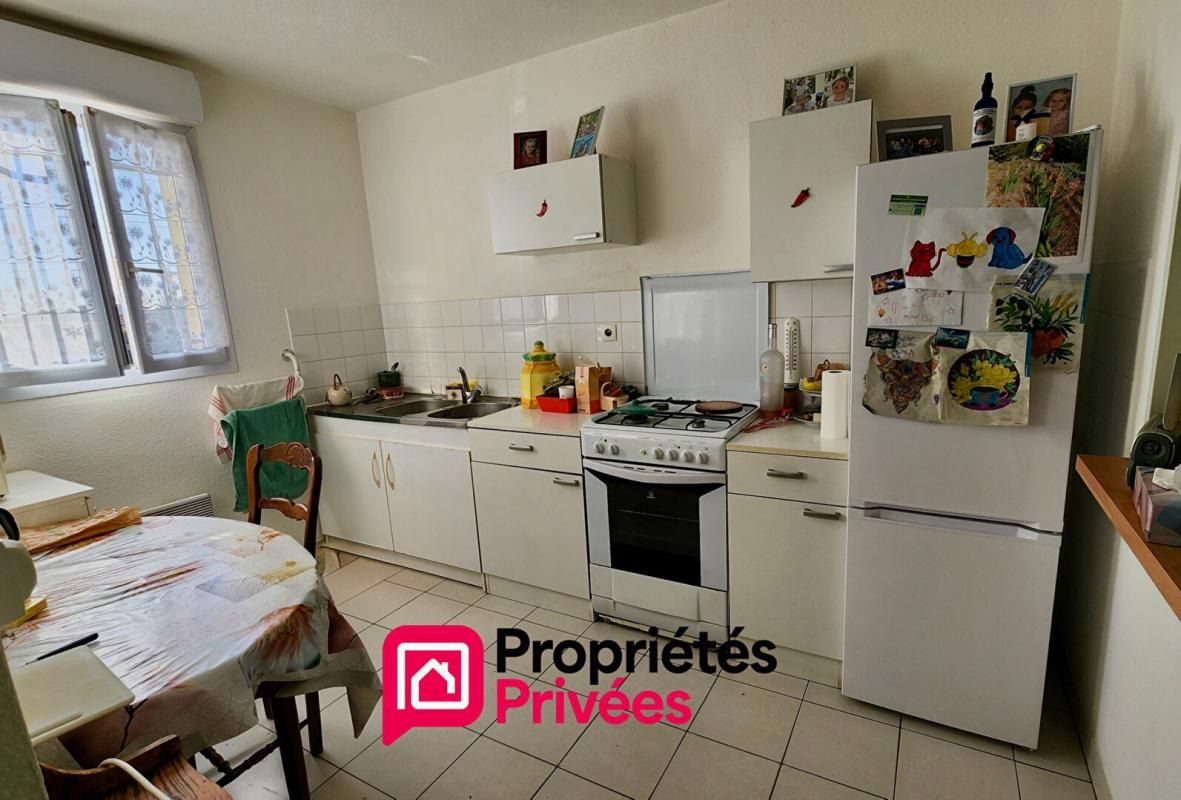 UZES Maison T2 avec jardin attenant, proche UZES 3