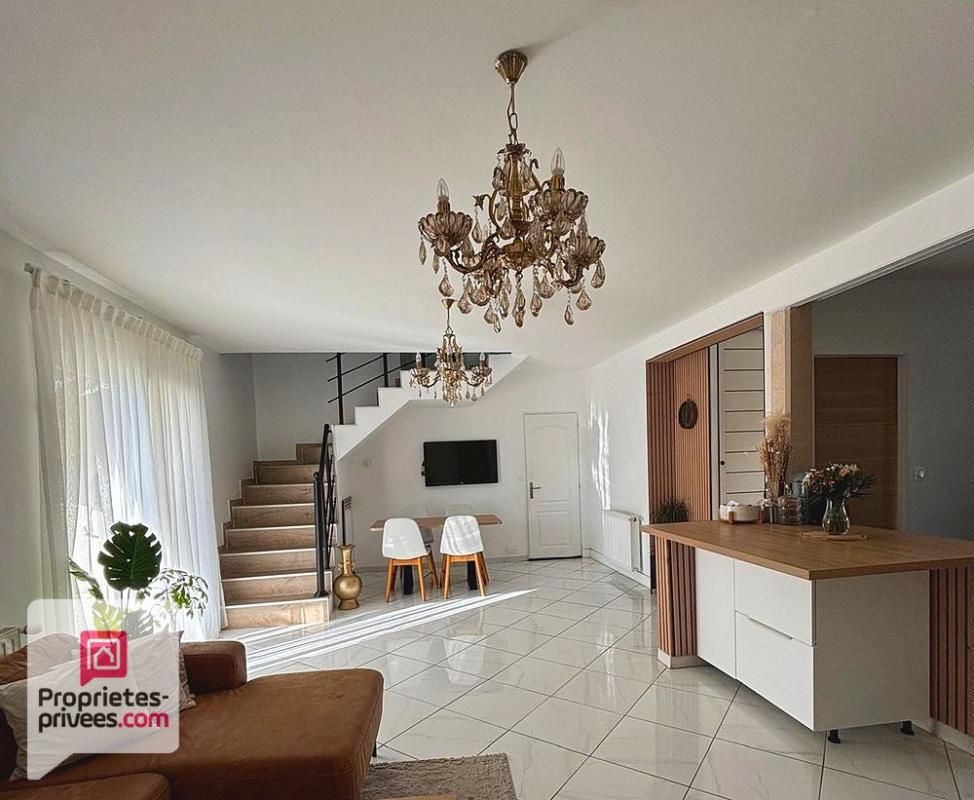 SAINT-BRIEUC Saint Brieuc - Maison 5 chambres - Garage et jardin clos 2