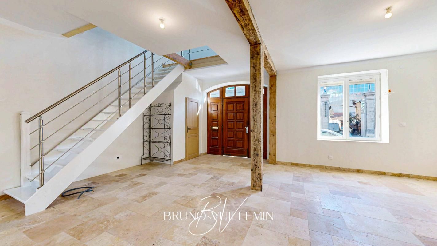 CARCASSONNE MAISON DE VILLE R+1 avec GARAGE, DEPENDANCES et EXTERIEUR 3