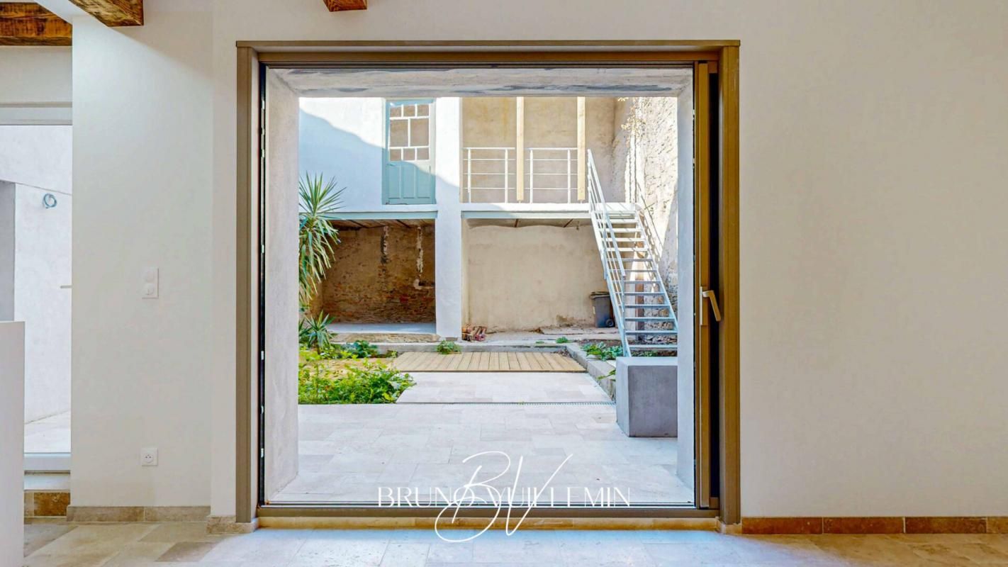 CARCASSONNE MAISON DE VILLE R+1 avec GARAGE, DEPENDANCES et EXTERIEUR 4