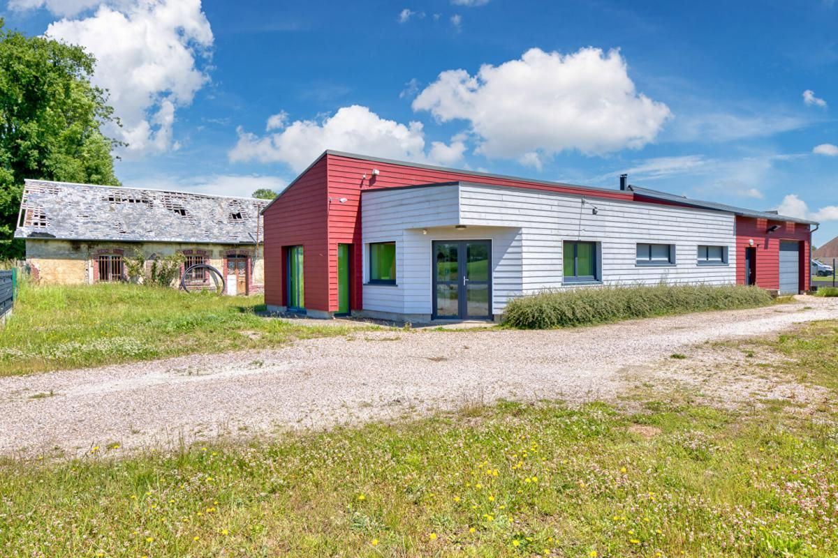 ETRETAT Aux portes d'Etretat : local artisanal/bureau/commerce ou habitation 1
