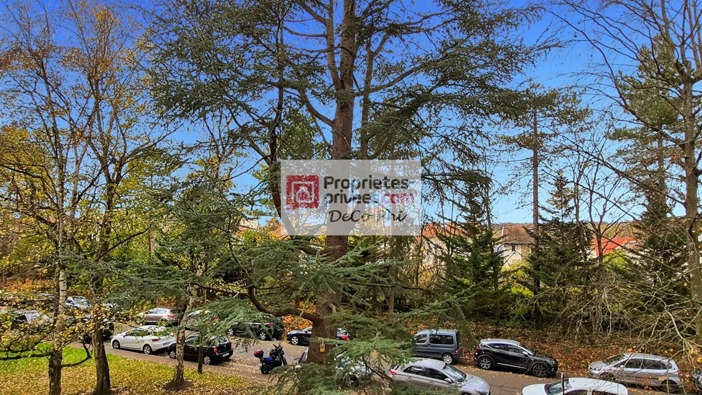 VERSAILLES Deux pièces 50 m2 - balcon - bon état - Versailles Grand-Siècle 1