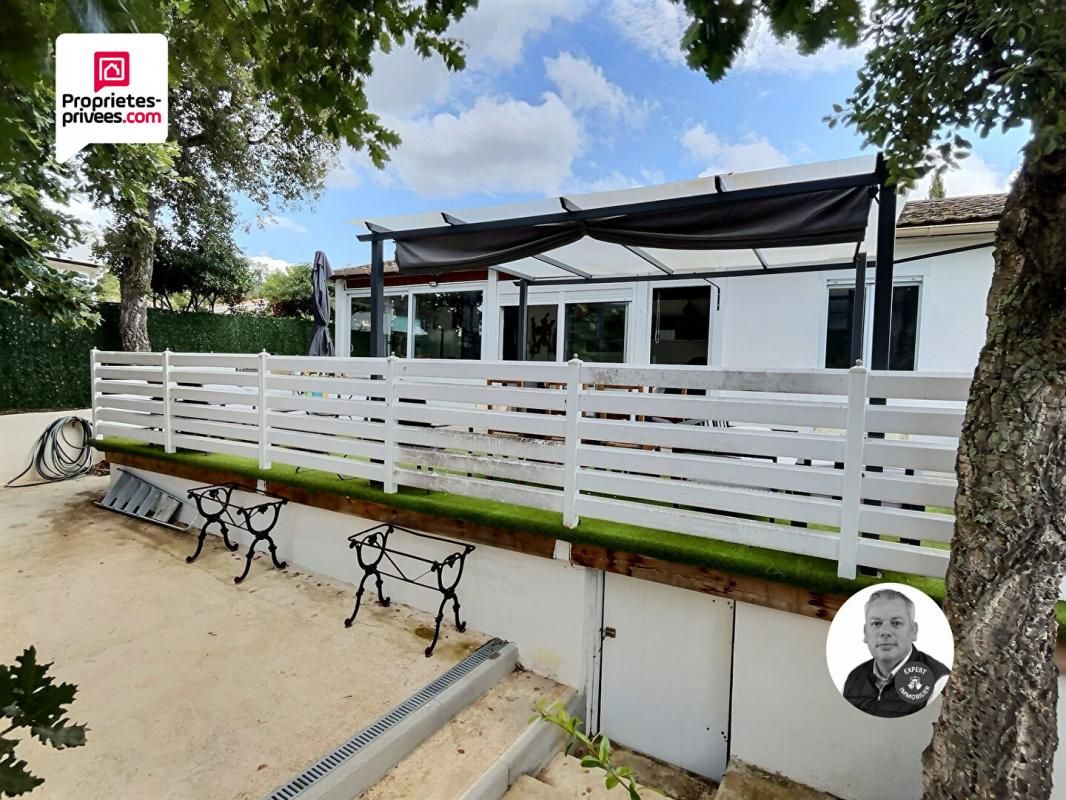 ROQUEBRUNE-SUR-ARGENS Maison d'Habitation Légère - 4 Pièces 1