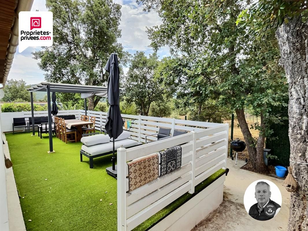 ROQUEBRUNE-SUR-ARGENS Maison d'Habitation Légère - 4 Pièces 2