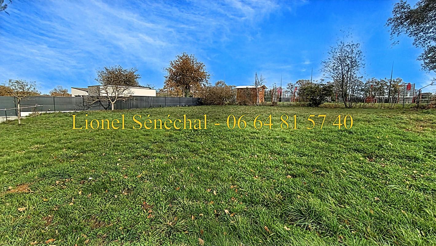 JOUE-L'ABBE Terrain à bâtir entièrement plat et viabilisé de 824m2 à Joué l' Abbé hors lotissement 4