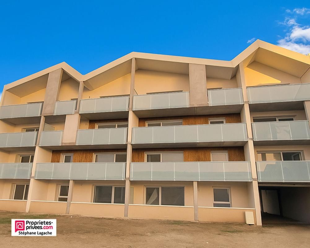 STELLA Appartement Stella 3 pièce(s) 54.3 m2 avec terrasse de 5.4m² et parking inclus 1